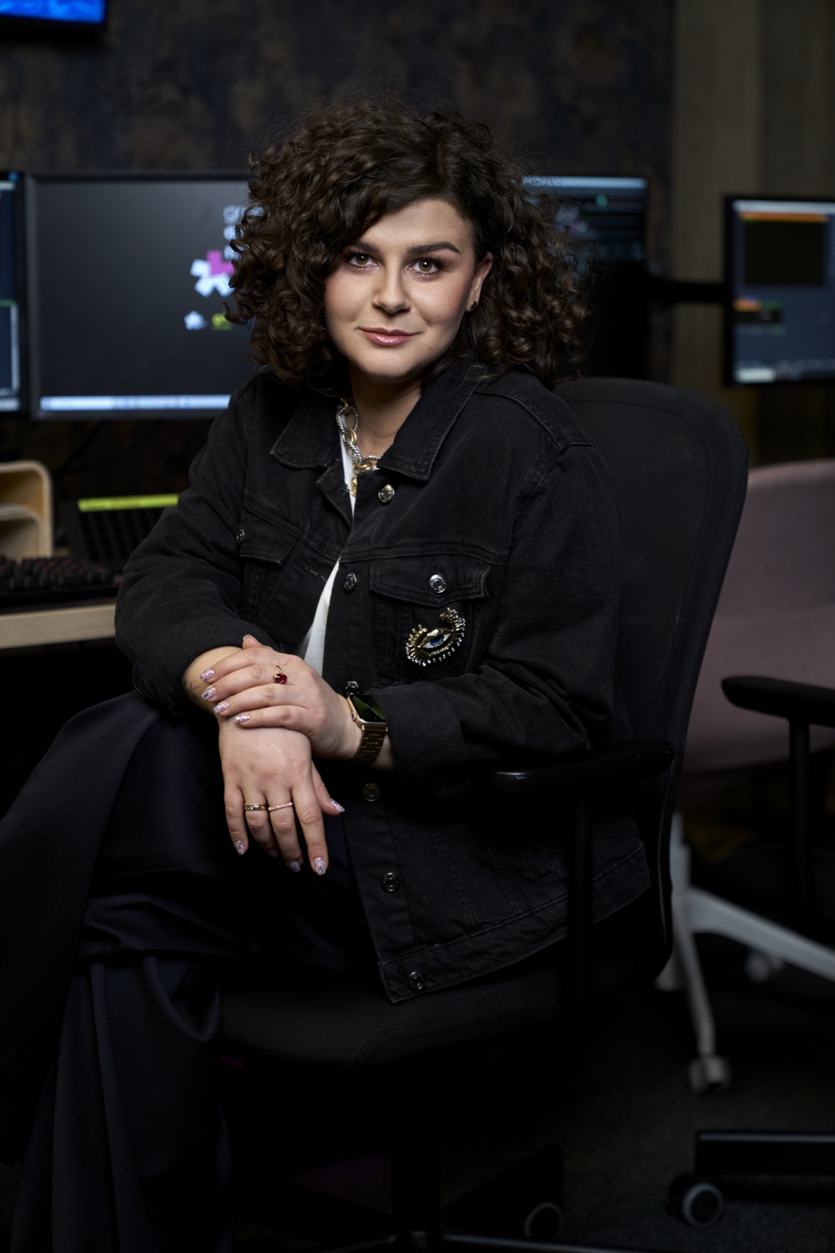Karolina z zespołu OTAKO